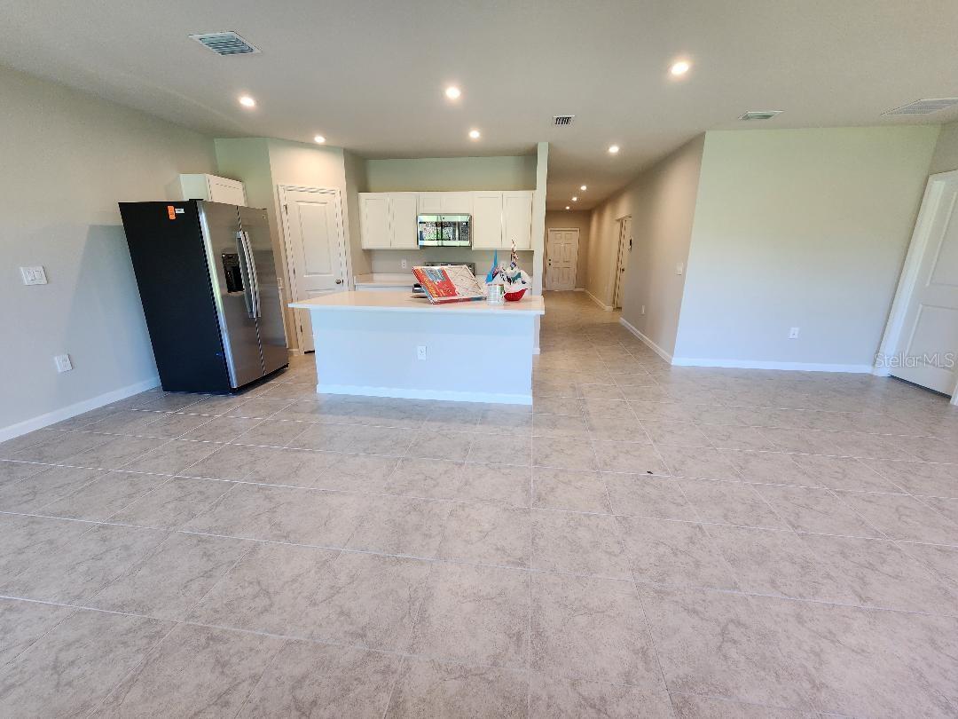 HILLWOOD PH I, II & III - Residential Lease