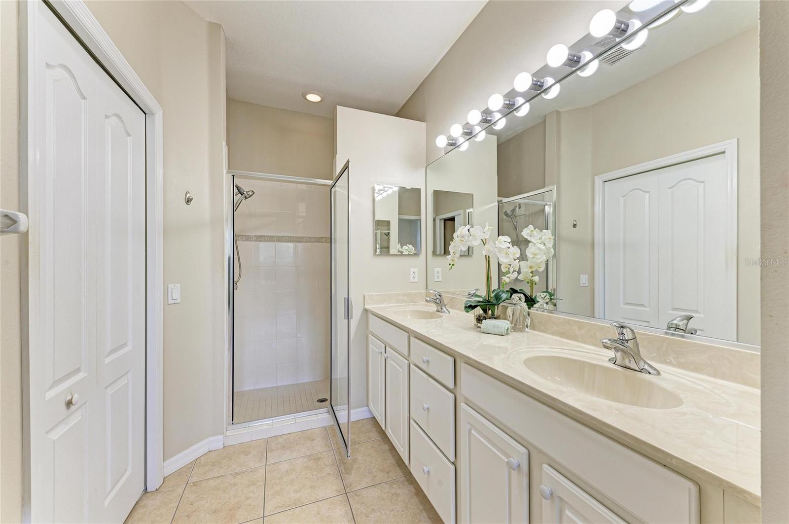 LAKEWOOD RANCH COUNTRY CLUB VILLAGE H - Residential