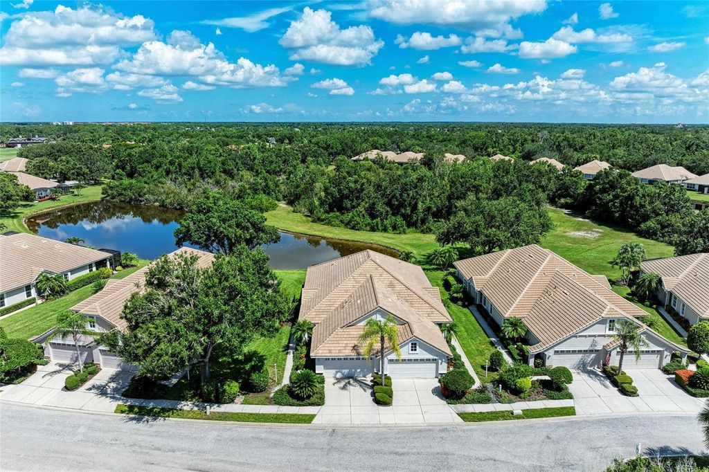 Photo of 7039 Woodmore Terrace, Lakewood Ranch, FL 34202 (MLS # A4658334)