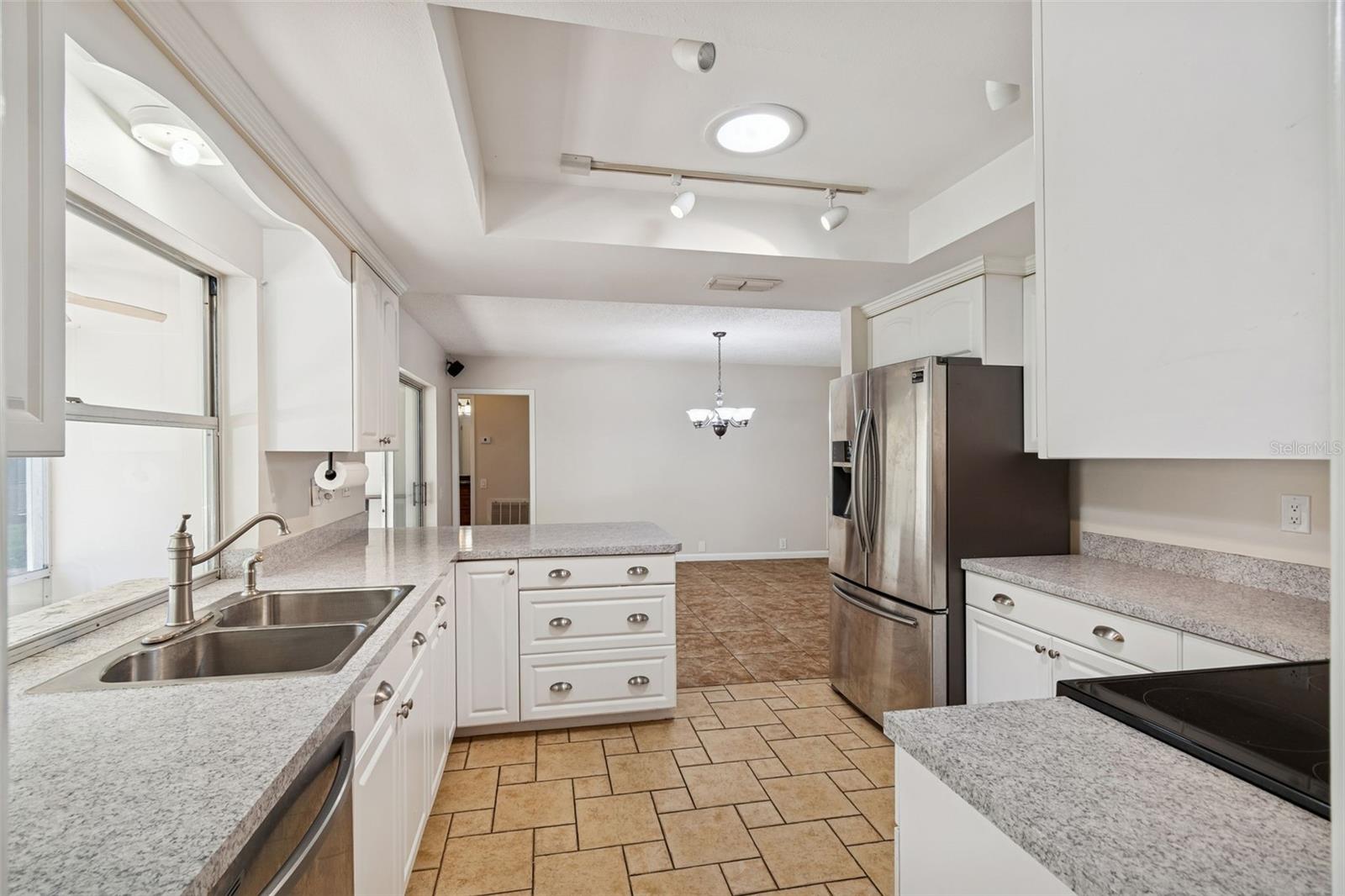 FAIRWAY SPRINGS - Residential