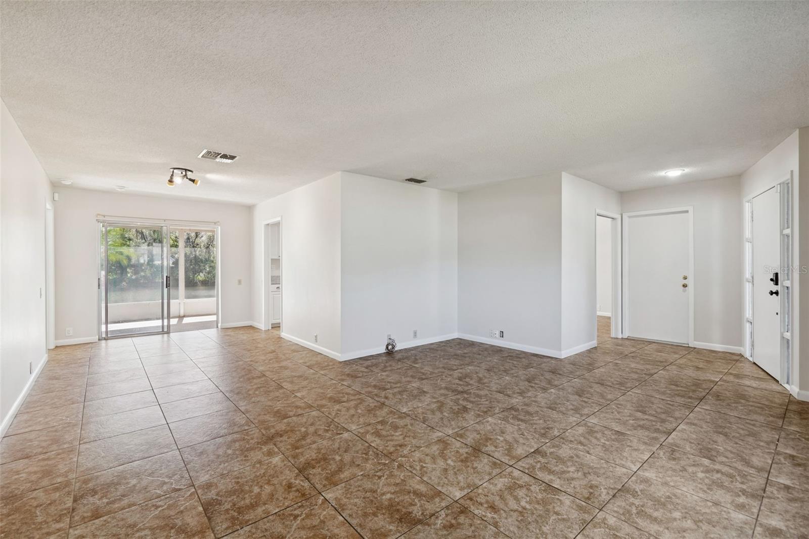 FAIRWAY SPRINGS - Residential