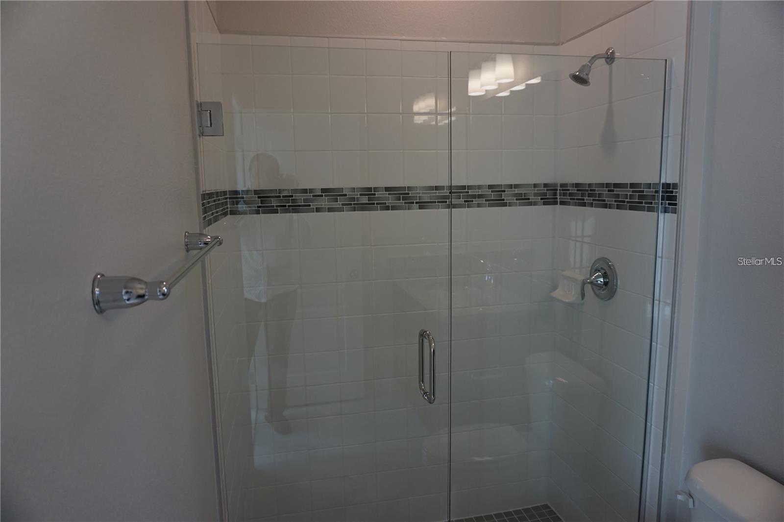 ENCORE/OVATION-PH 3 - Residential Lease