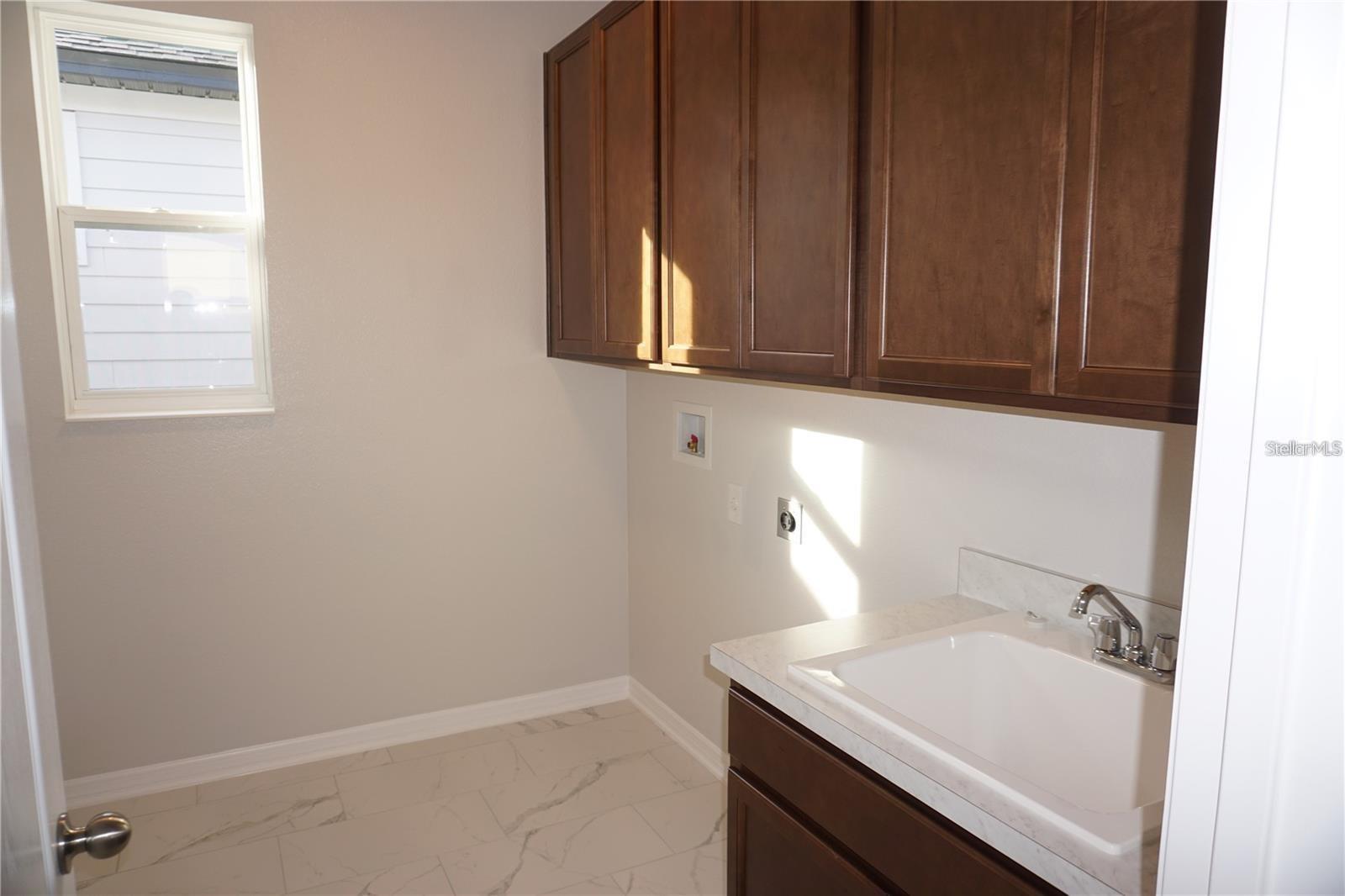 ENCORE/OVATION-PH 3 - Residential Lease