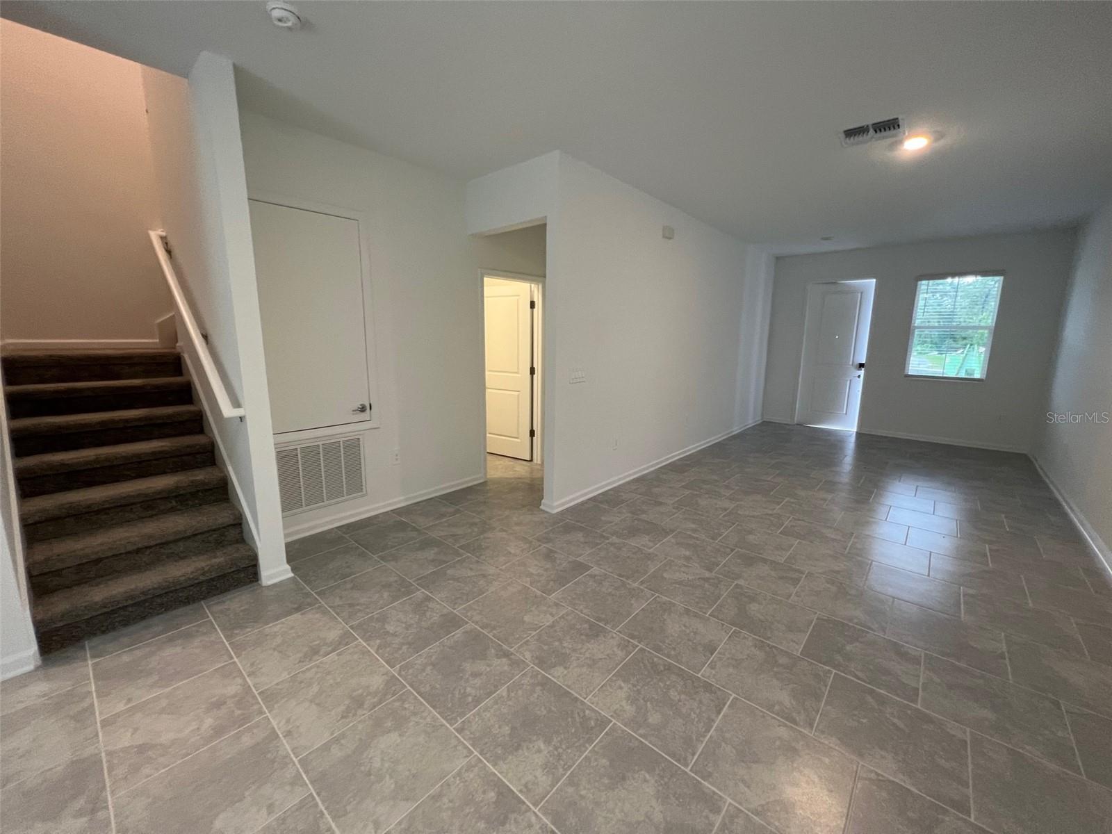 LAKE WILSON - Residential Lease