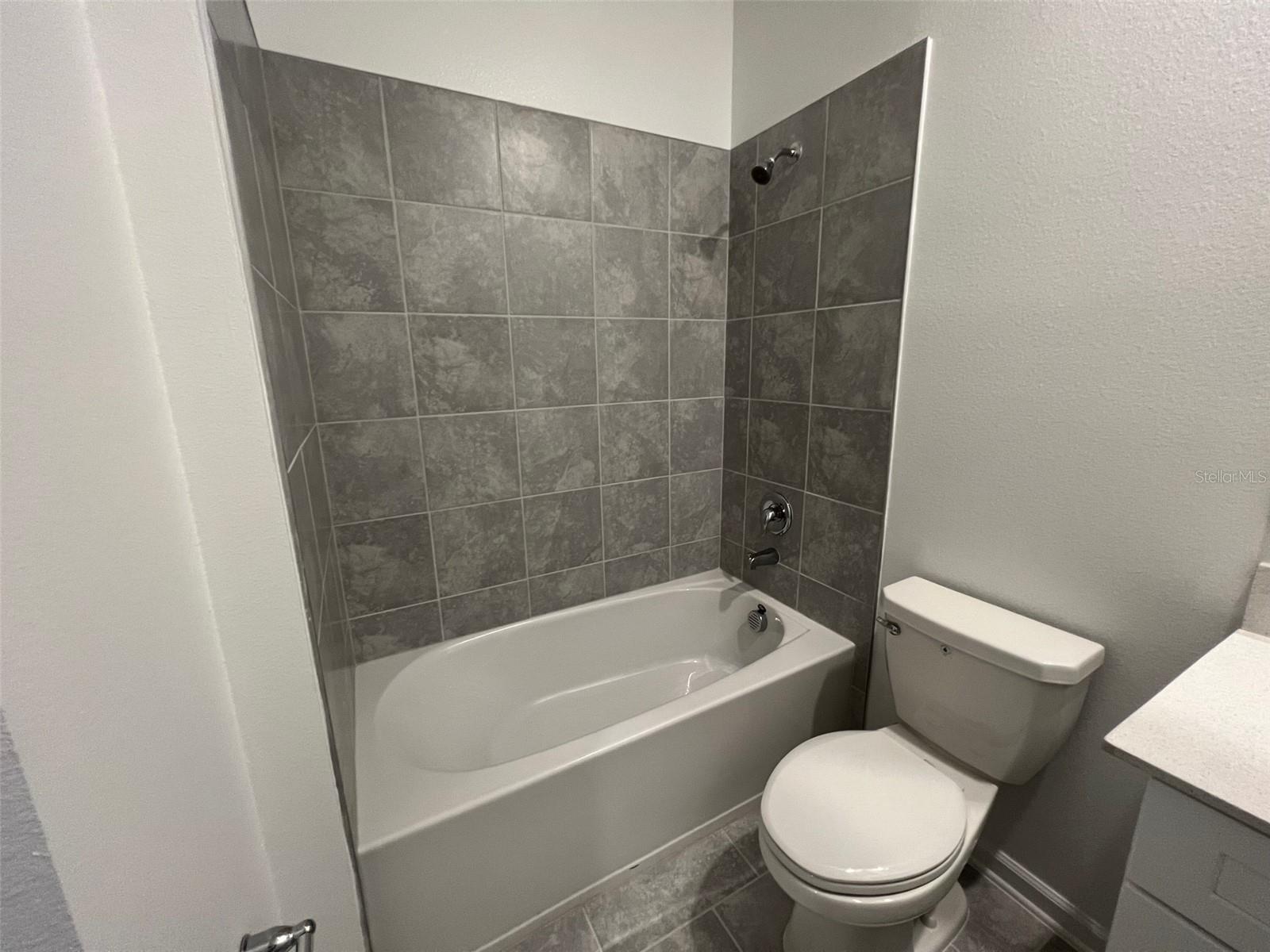 LAKE WILSON - Residential Lease