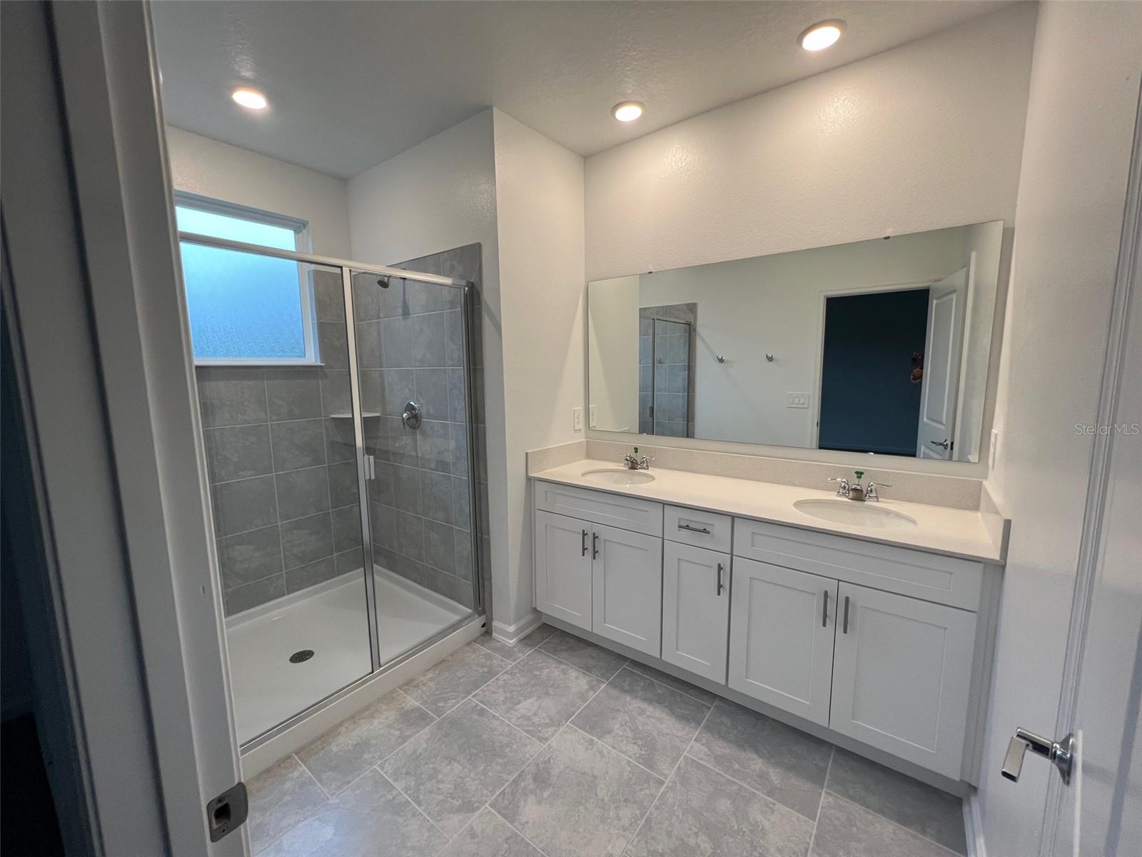 LAKE WILSON - Residential Lease