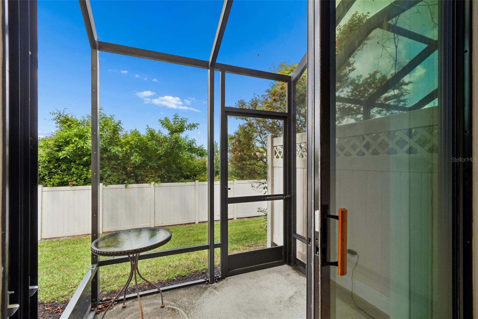 WEST LAKE TWNHMS PH 1 - Residential