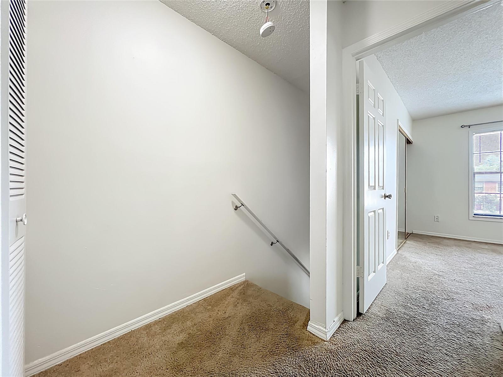 HIDDEN OAKS CONDO PH 04 - Residential