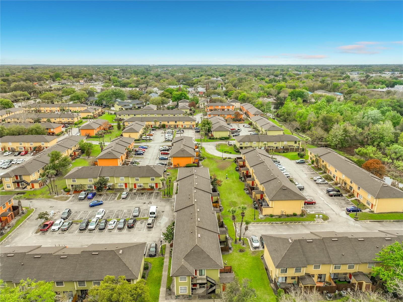 HIDDEN OAKS CONDO PH 04 - Residential