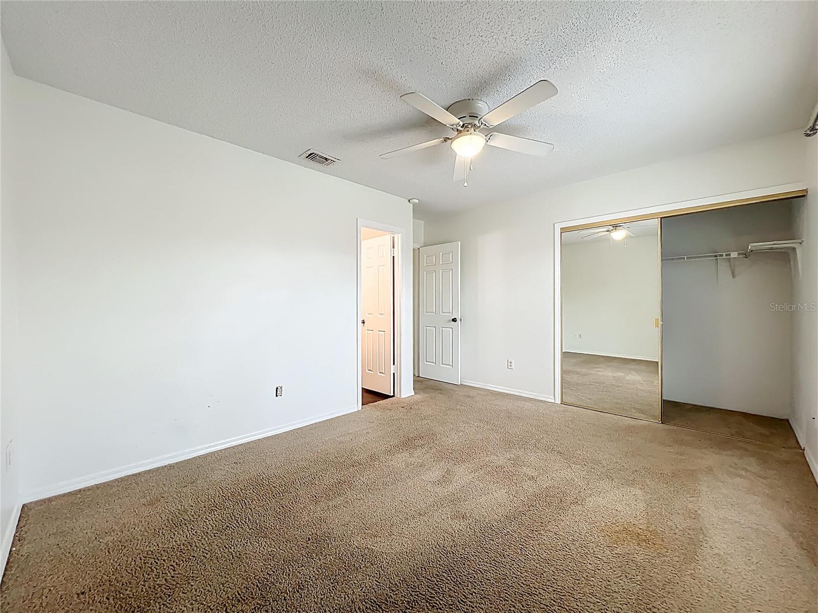 HIDDEN OAKS CONDO PH 04 - Residential