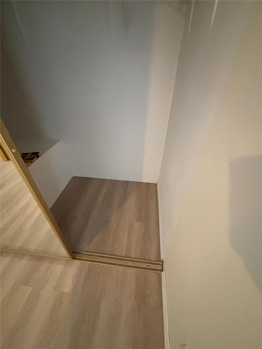 HIDDEN OAKS CONDO PH 04 - Residential