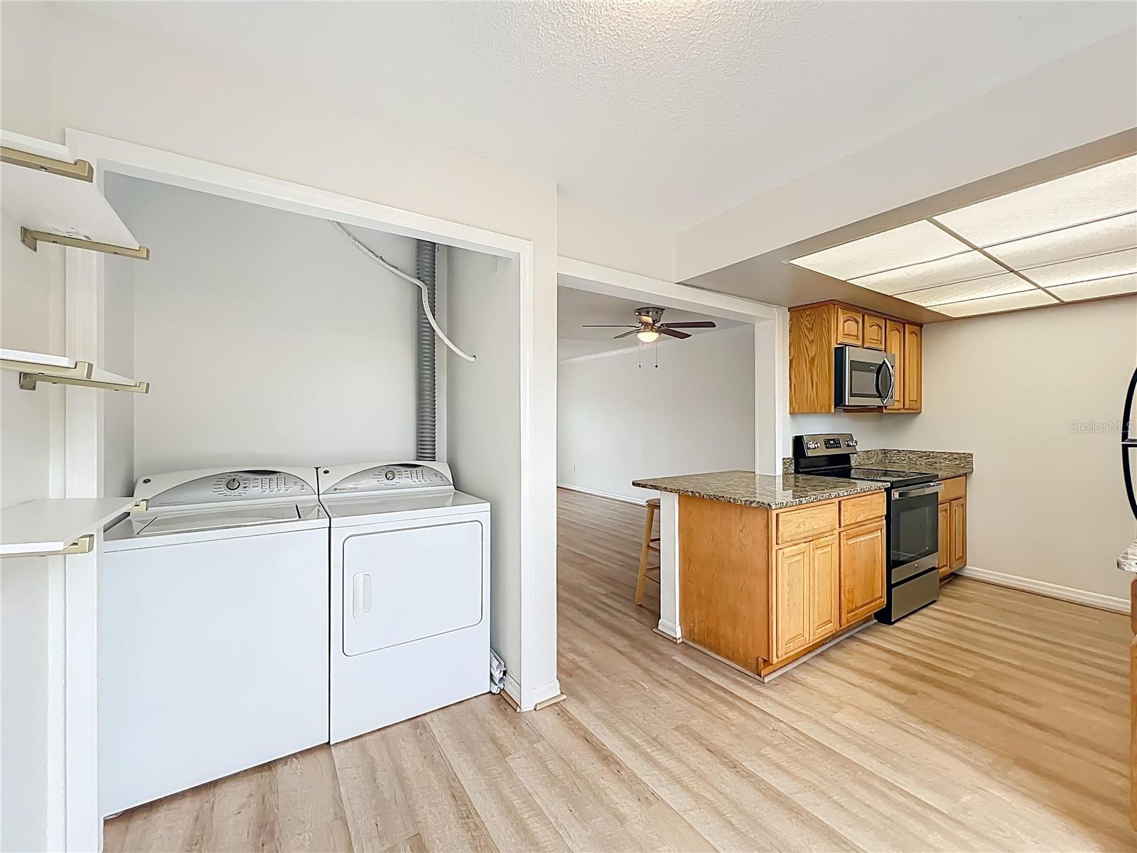 HIDDEN OAKS CONDO PH 04 - Residential