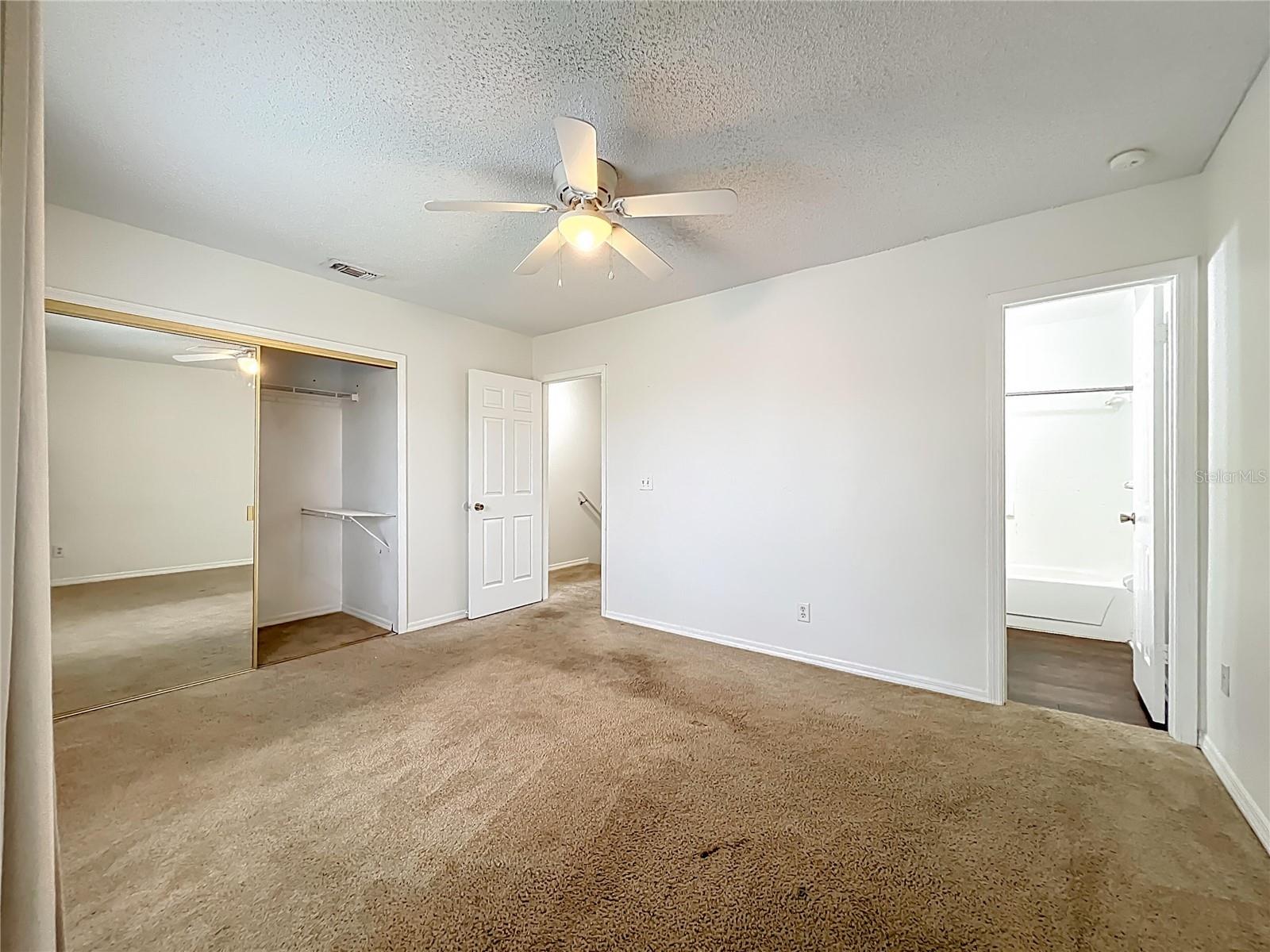 HIDDEN OAKS CONDO PH 04 - Residential