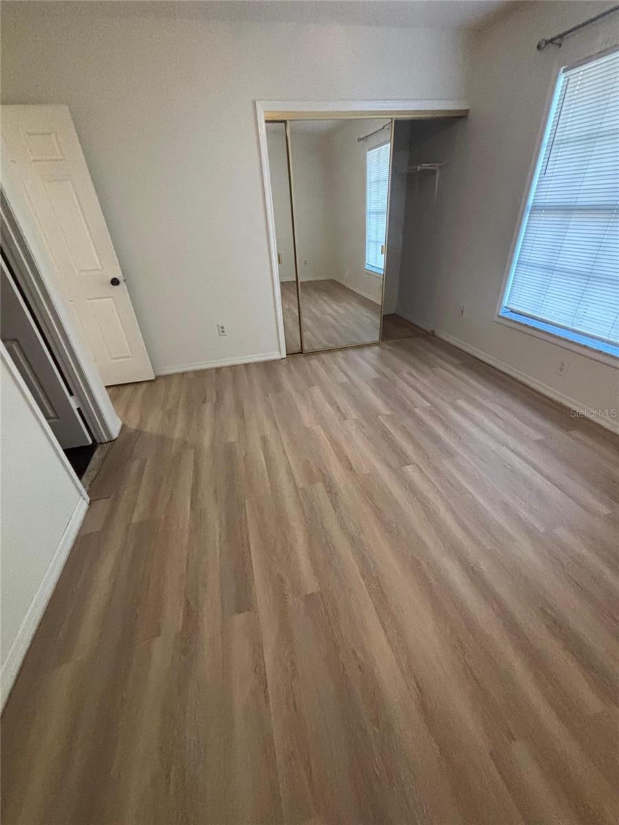 HIDDEN OAKS CONDO PH 04 - Residential