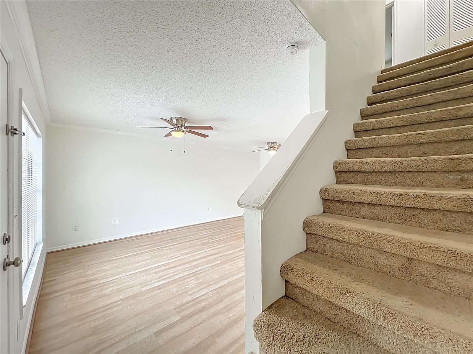 HIDDEN OAKS CONDO PH 04 - Residential