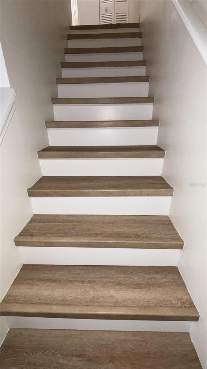 HIDDEN OAKS CONDO PH 04 - Residential