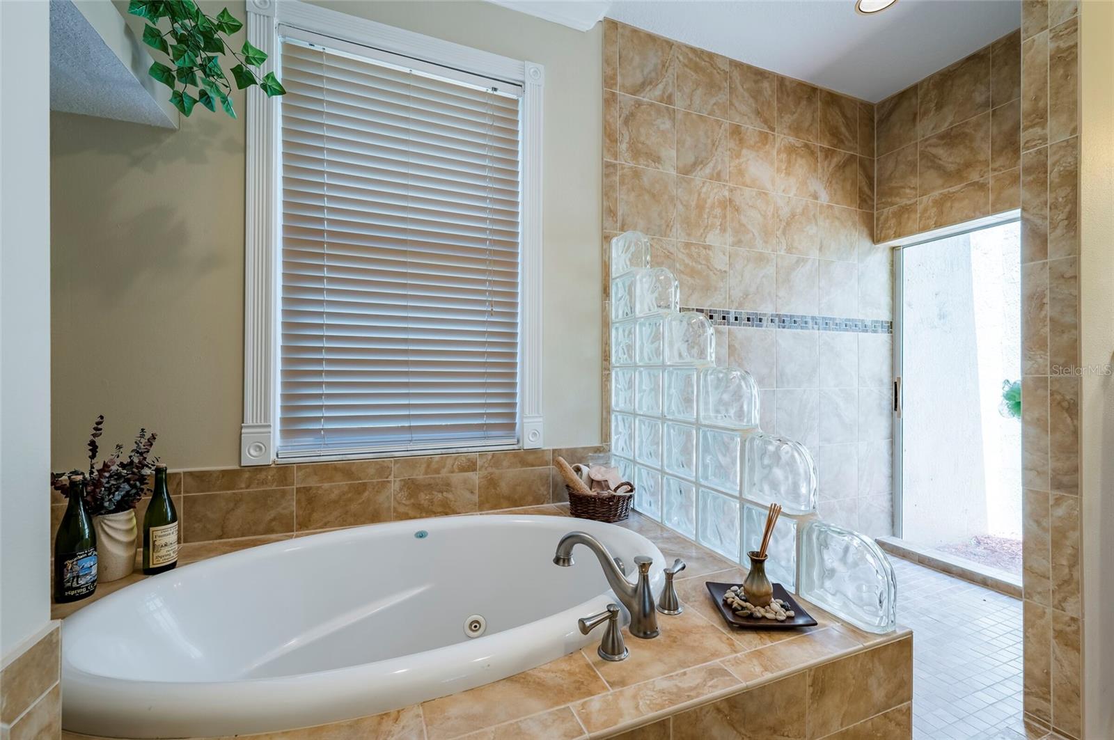 WILLOW BEND - Residential