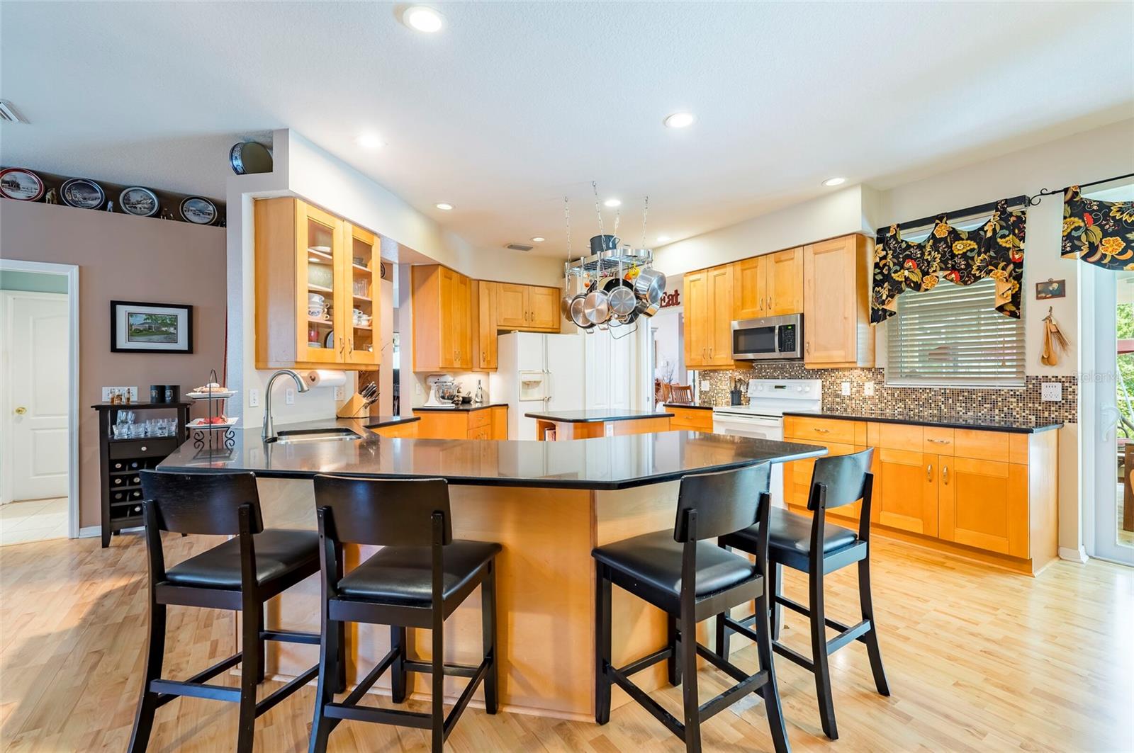 WILLOW BEND - Residential