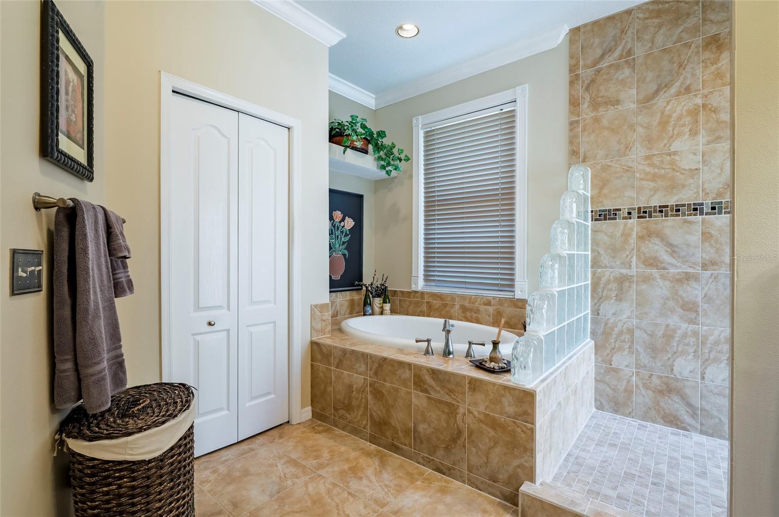 WILLOW BEND - Residential