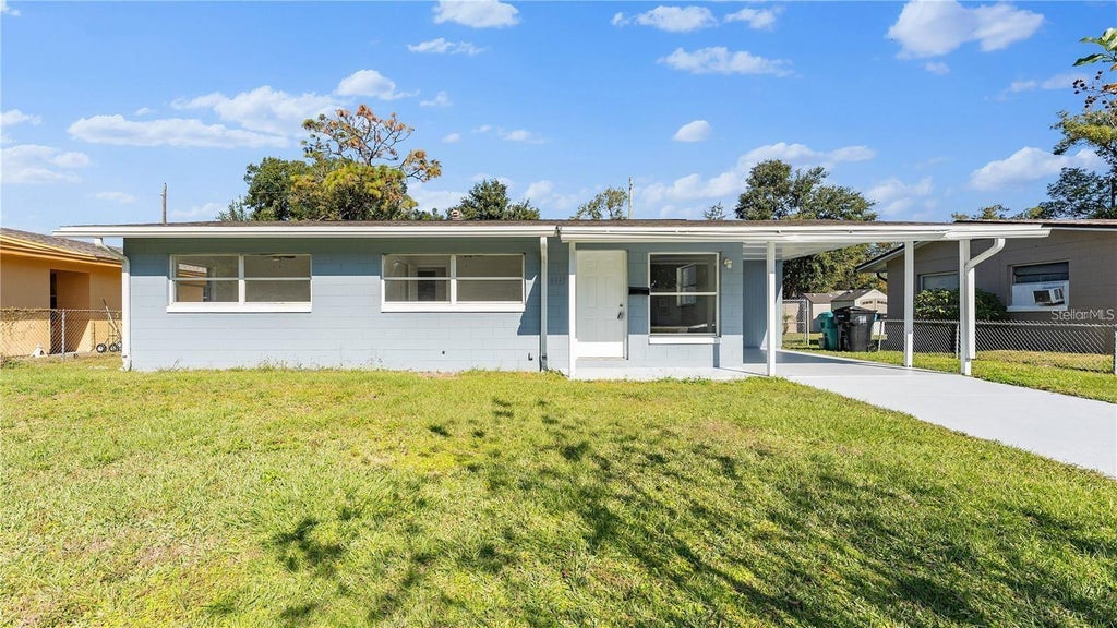 Photo of 4447 Ivey Court, Orlando, FL 32811 (MLS # O6427040)