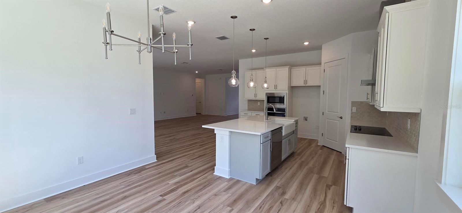 8213 GOLDEN BEACH COURT