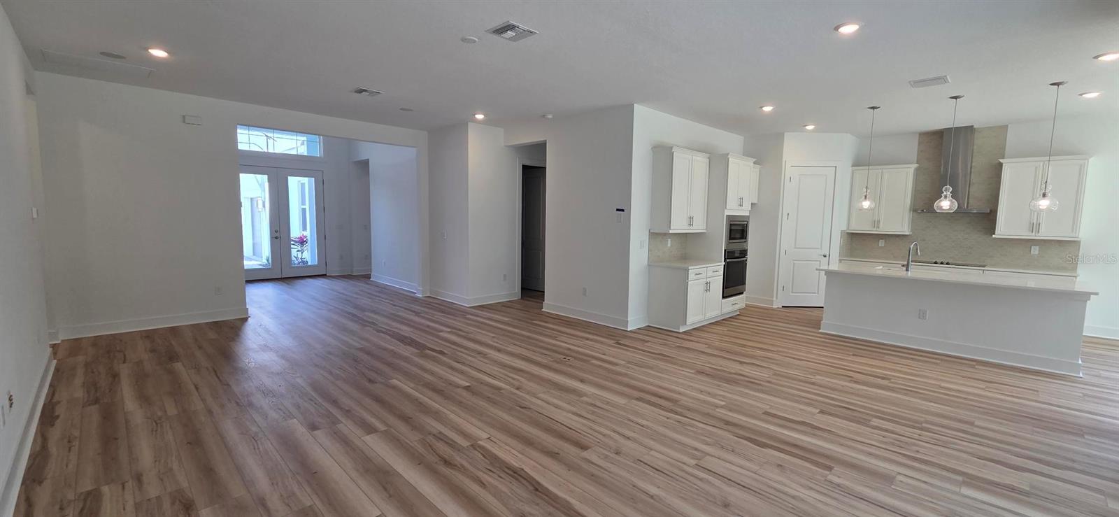 8213 GOLDEN BEACH COURT