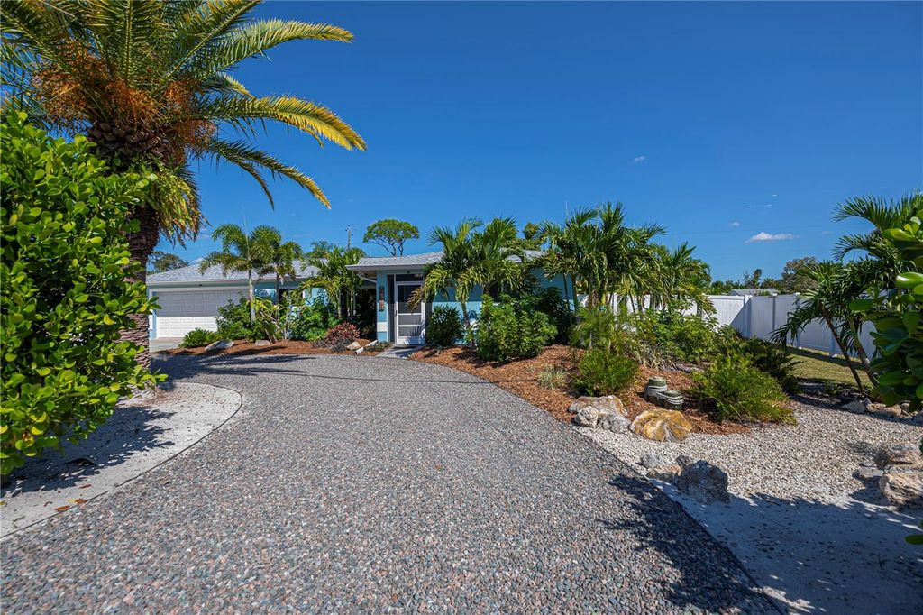 Photo of 730 Treasure Road, Venice, FL 34293 (MLS # N6141198)