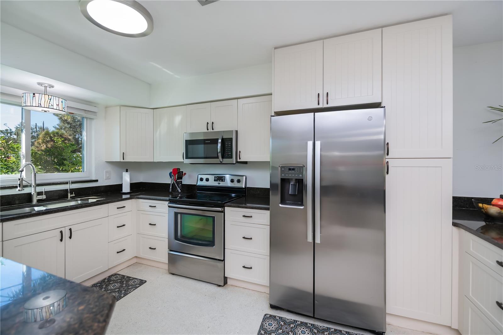 SOUTH VENICE - Residential