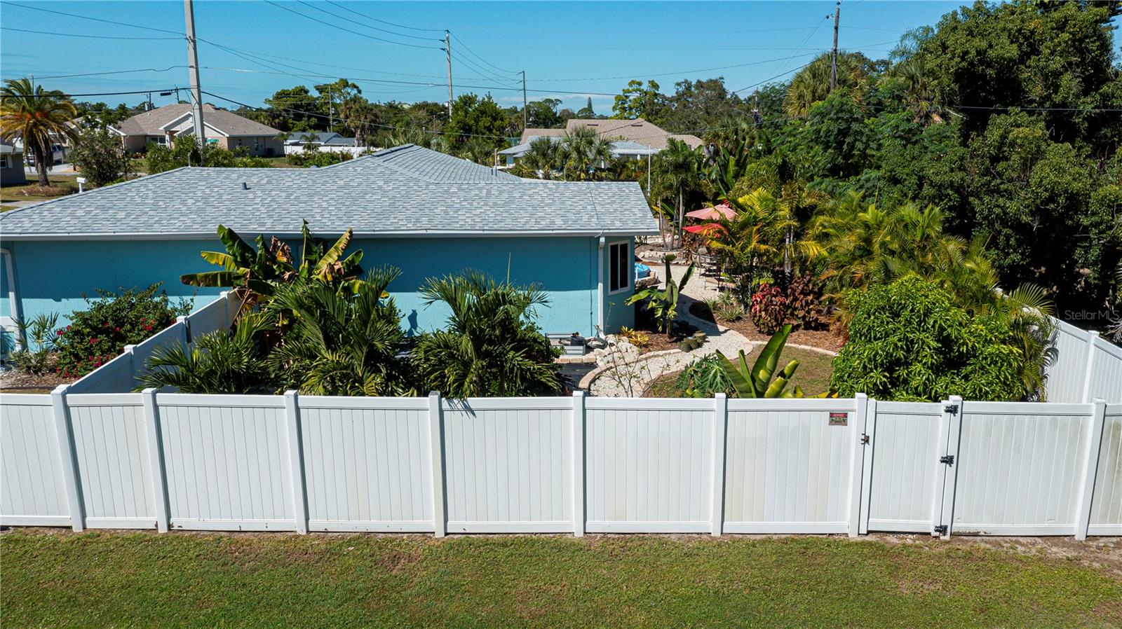 SOUTH VENICE - Residential