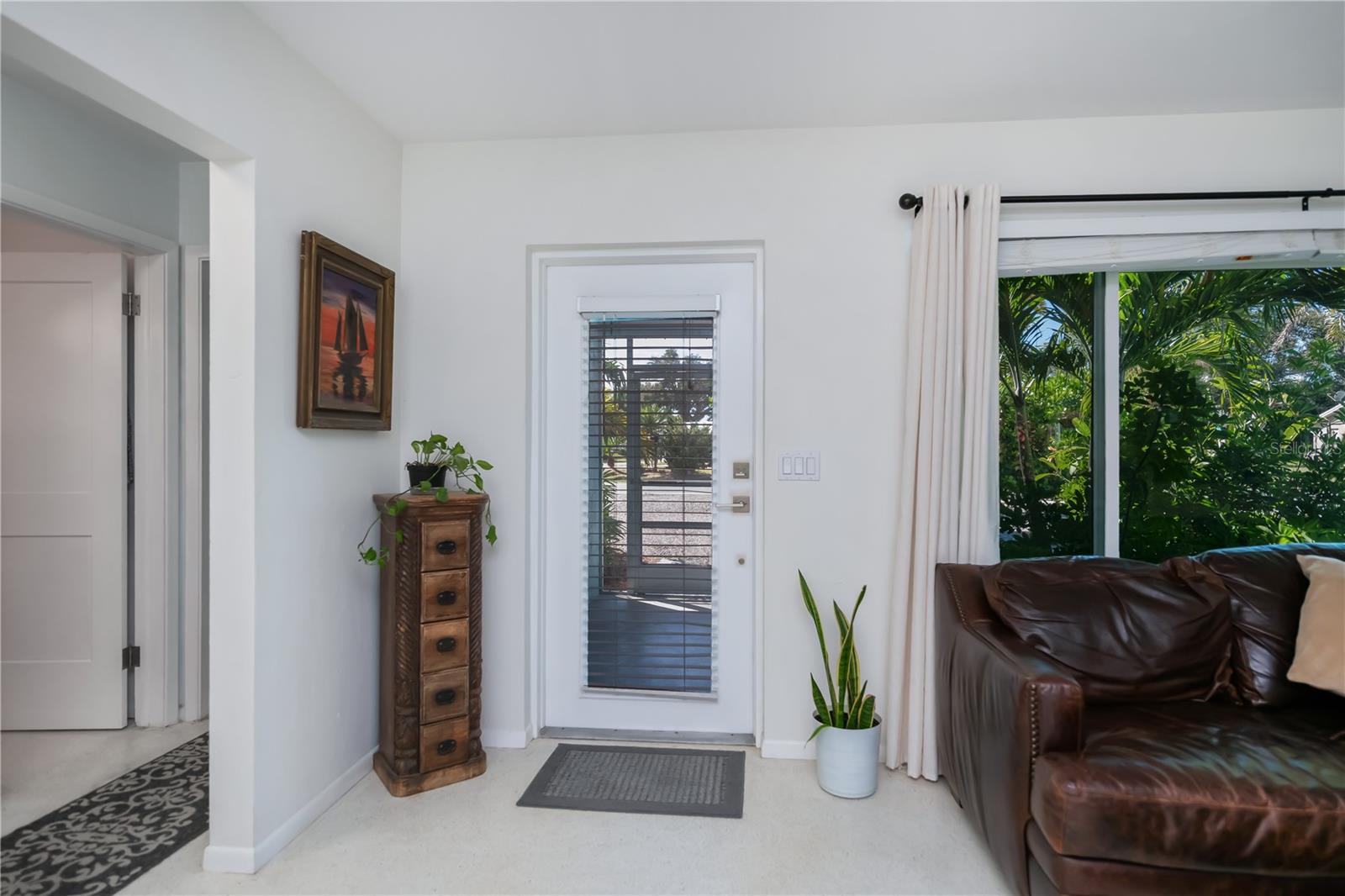 SOUTH VENICE - Residential