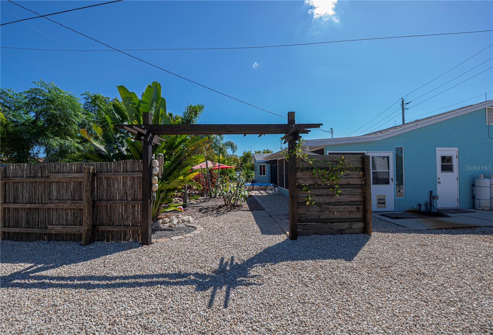 SOUTH VENICE - Residential