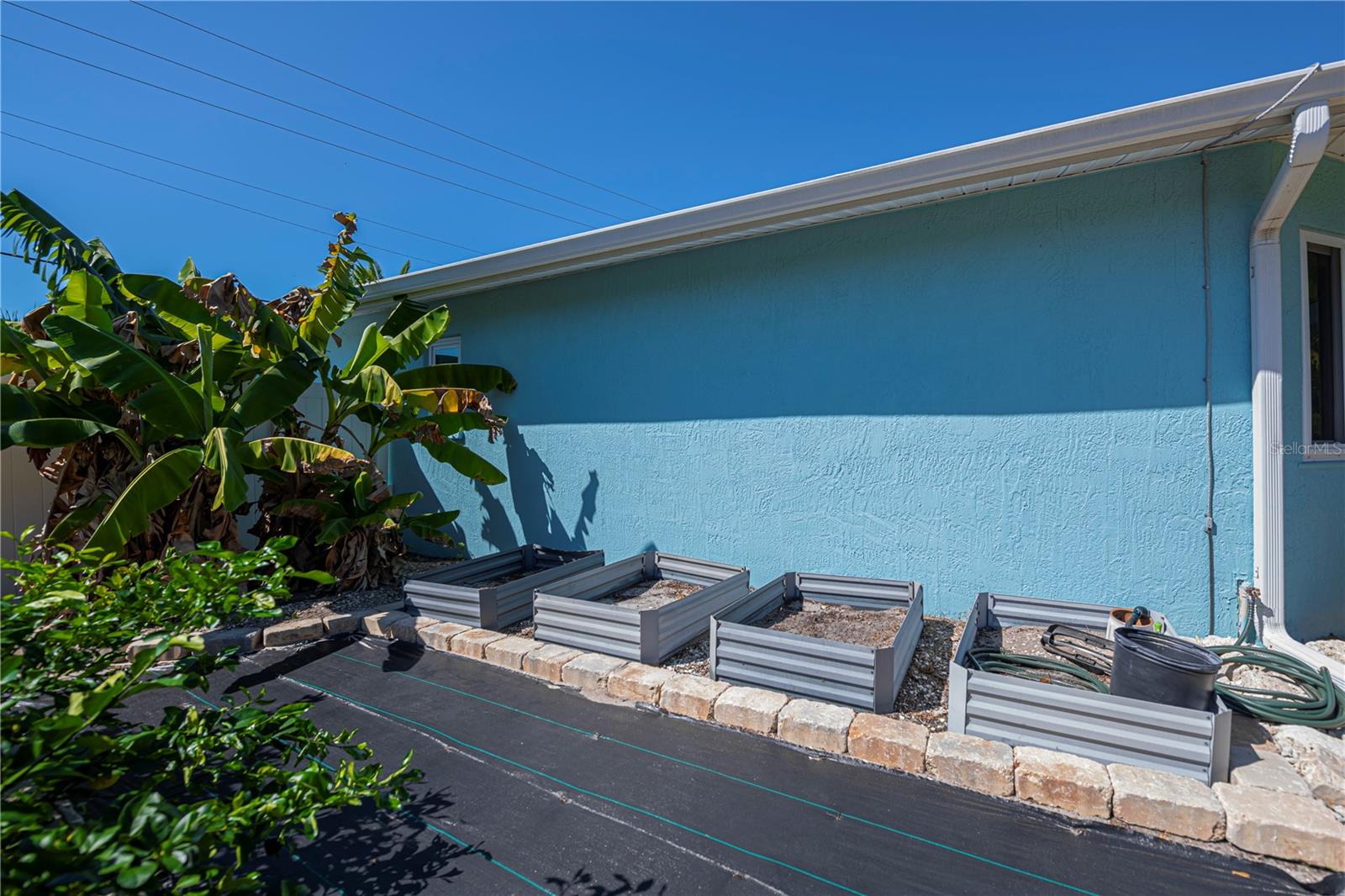 SOUTH VENICE - Residential