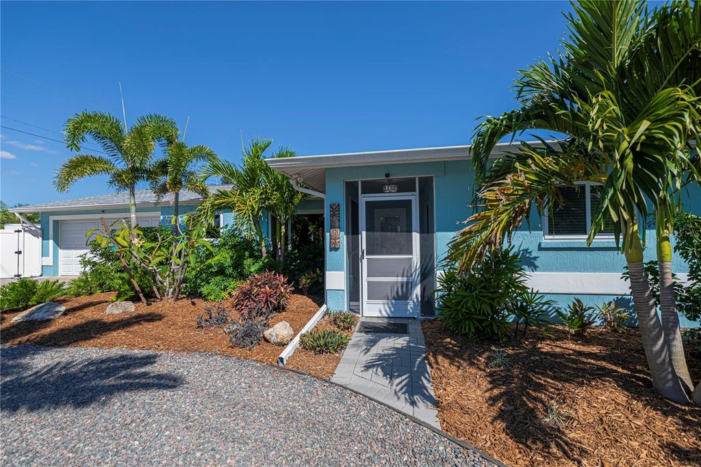 Photo of 730 Treasure Road, Venice, FL 34293 (MLS # N6141198)
