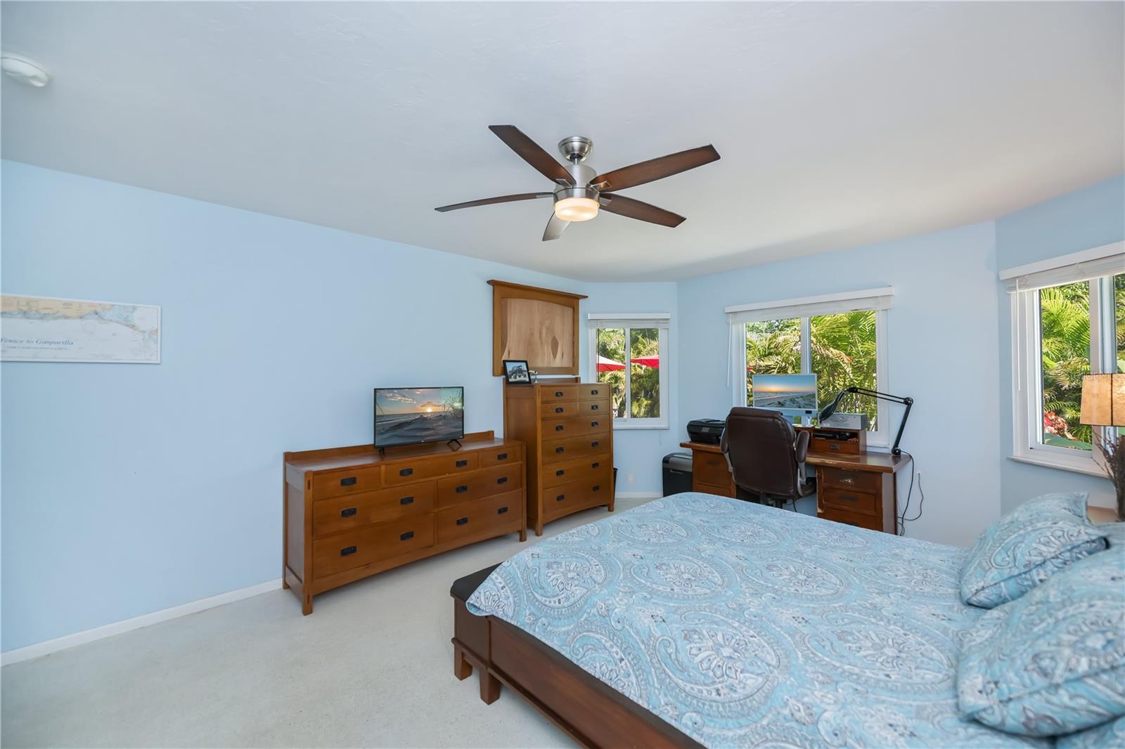 SOUTH VENICE - Residential