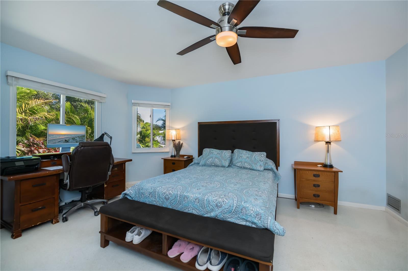 SOUTH VENICE - Residential