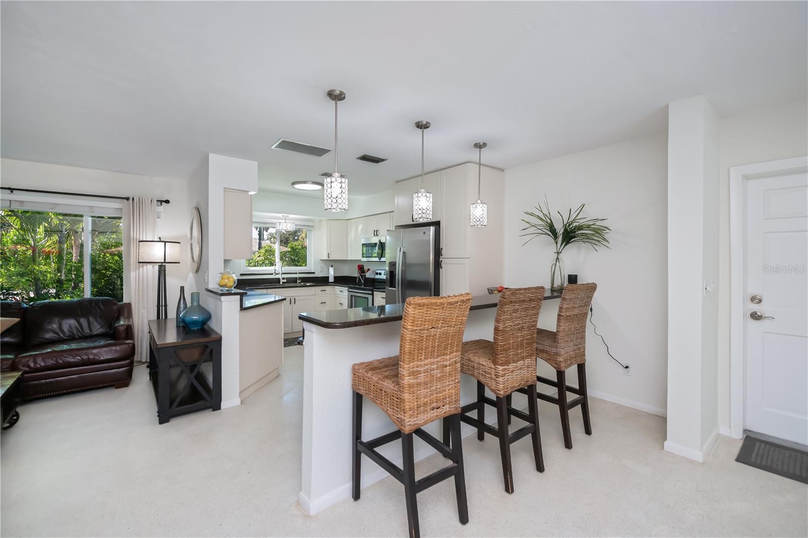 SOUTH VENICE - Residential