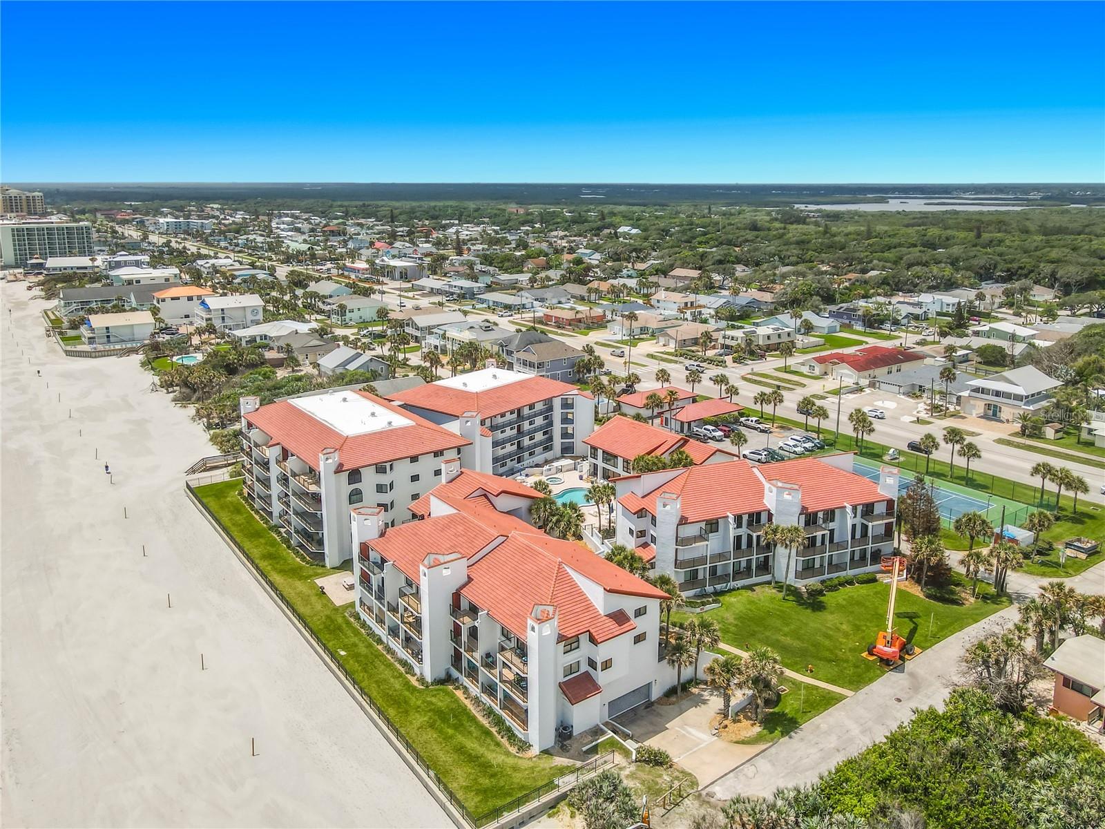 LAS BRISAS/CLUB OCEANIA CONDO PH 01 & 02 - Residential