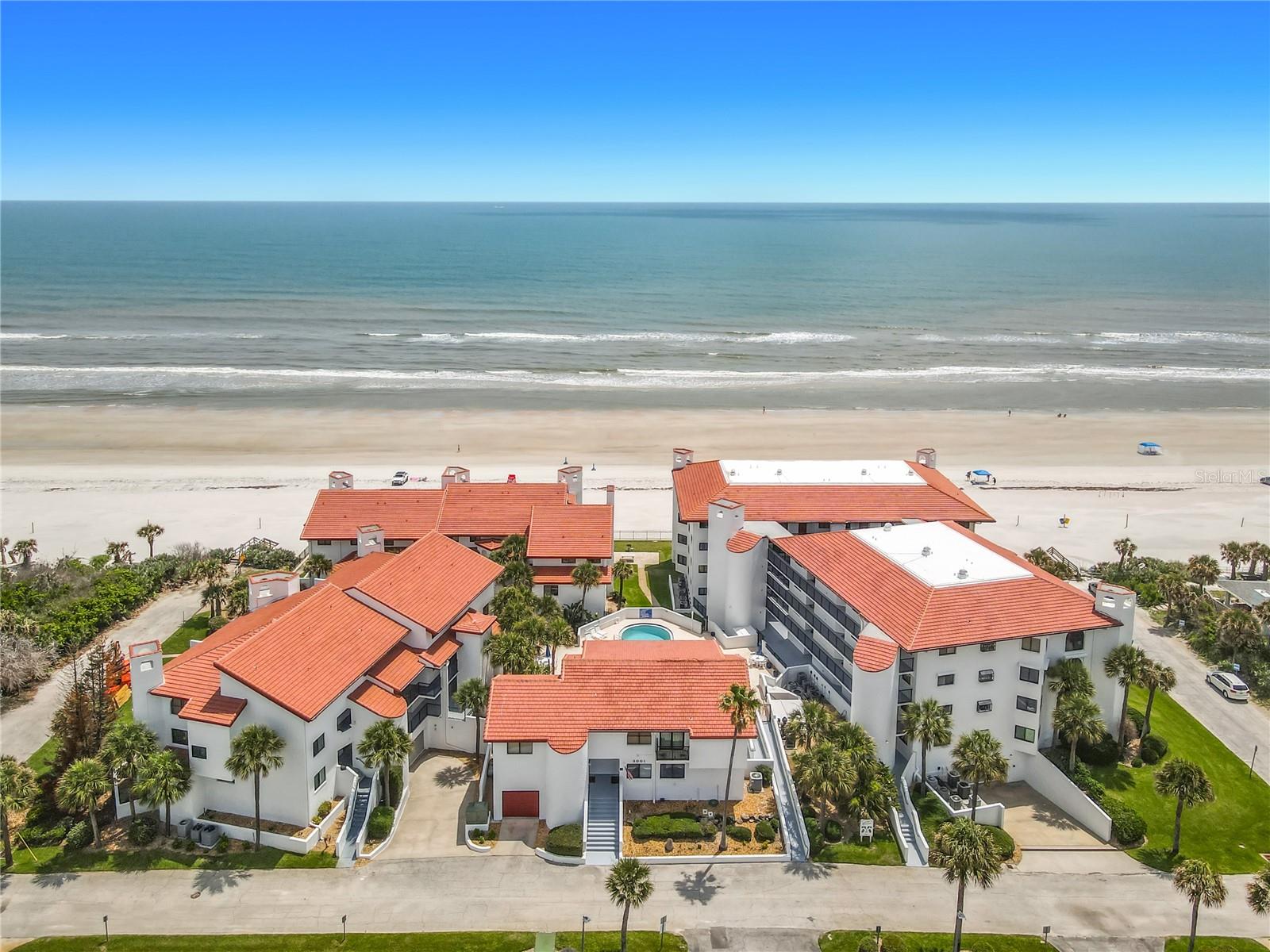 LAS BRISAS/CLUB OCEANIA CONDO PH 01 & 02 - Residential