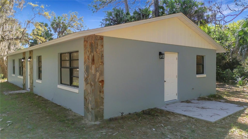 Photo of 416 N Hourglass Terrace, Crystal River, FL 34429 (MLS # OM731967)