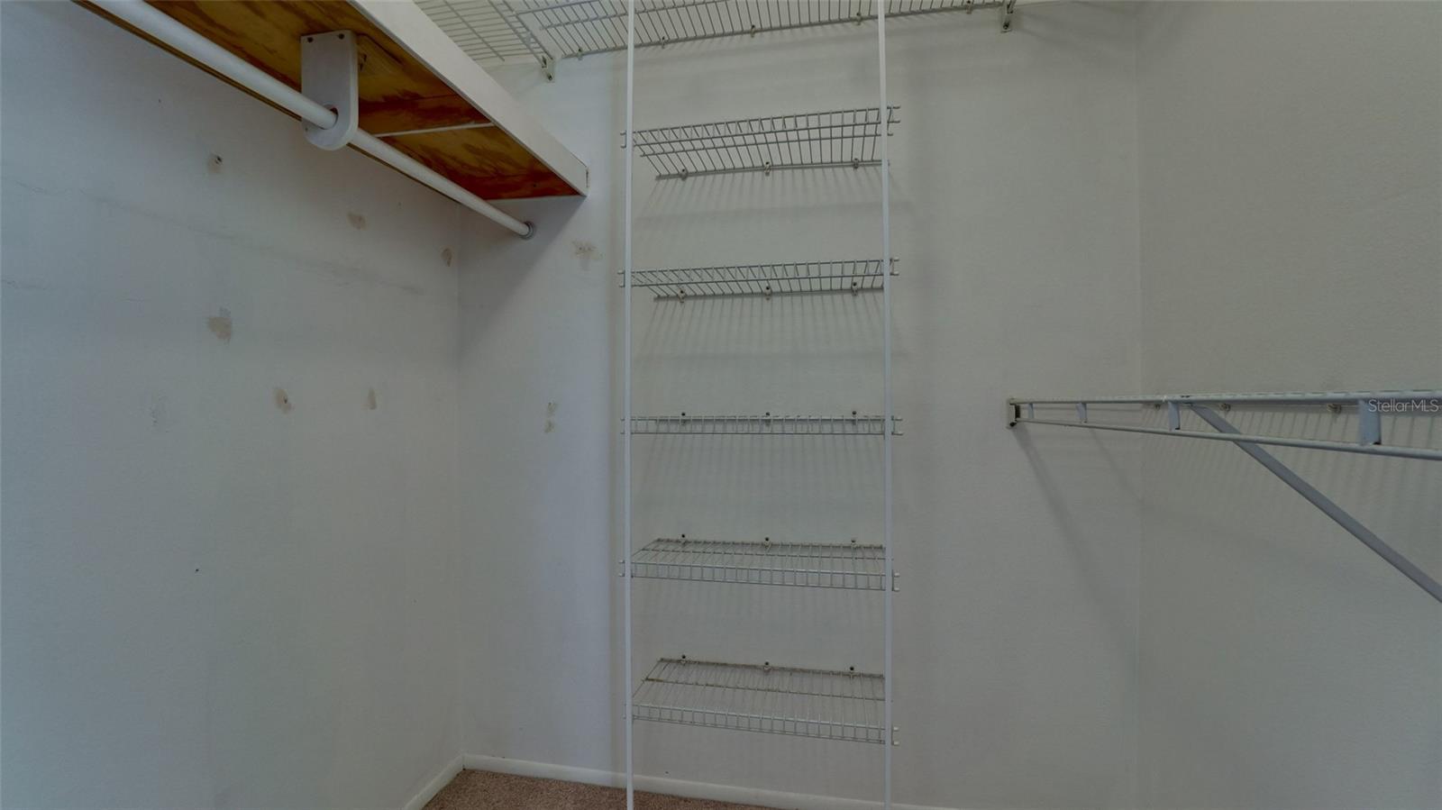 FIVE LAKES 1 & 1C - Residential