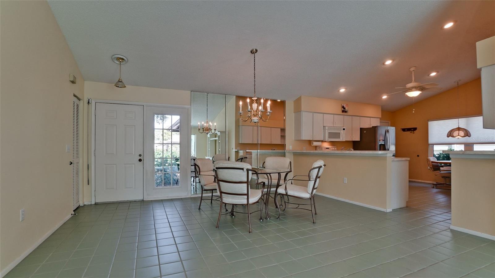 FIVE LAKES 1 & 1C - Residential