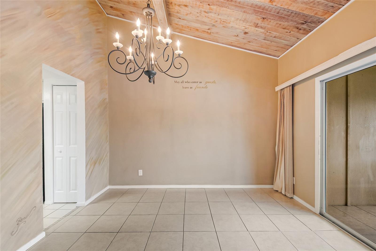 CAPISTRANO - Residential Lease