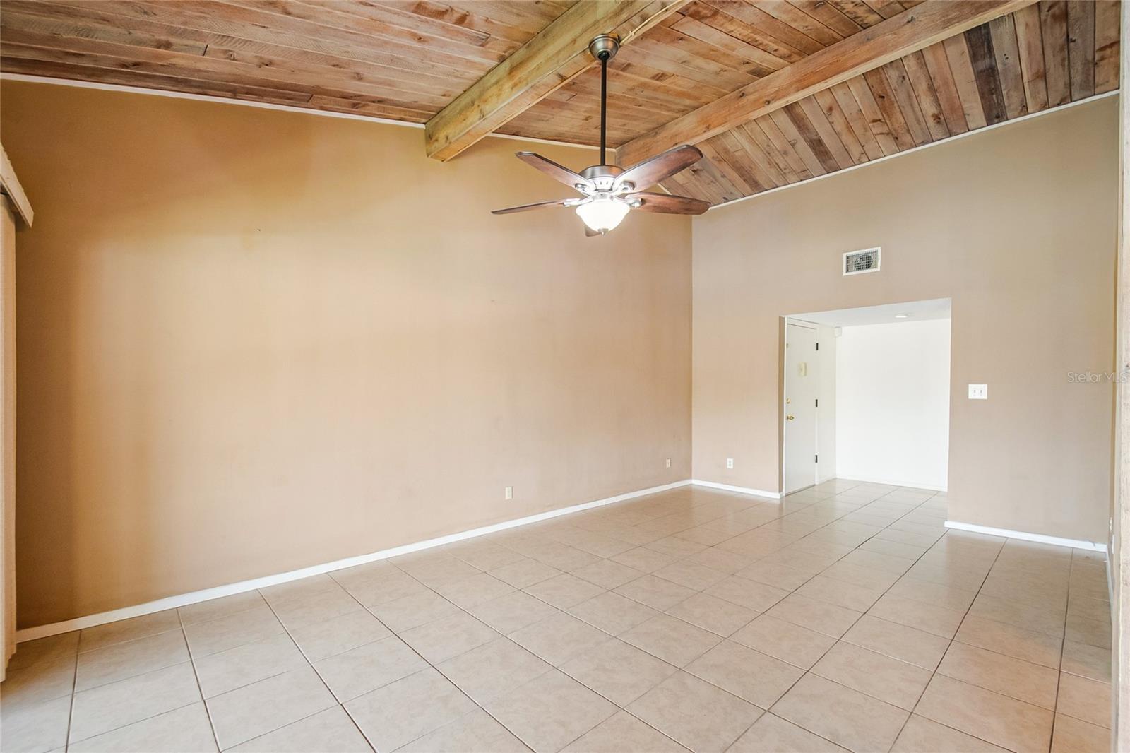 CAPISTRANO - Residential Lease