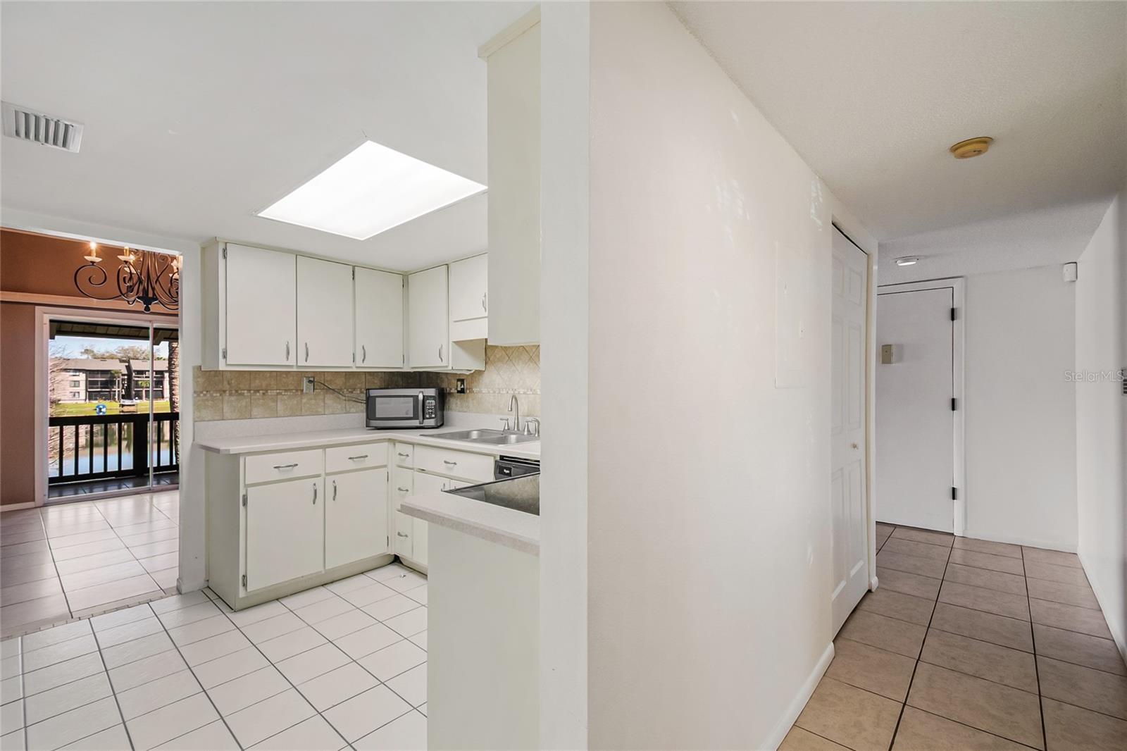 CAPISTRANO - Residential Lease