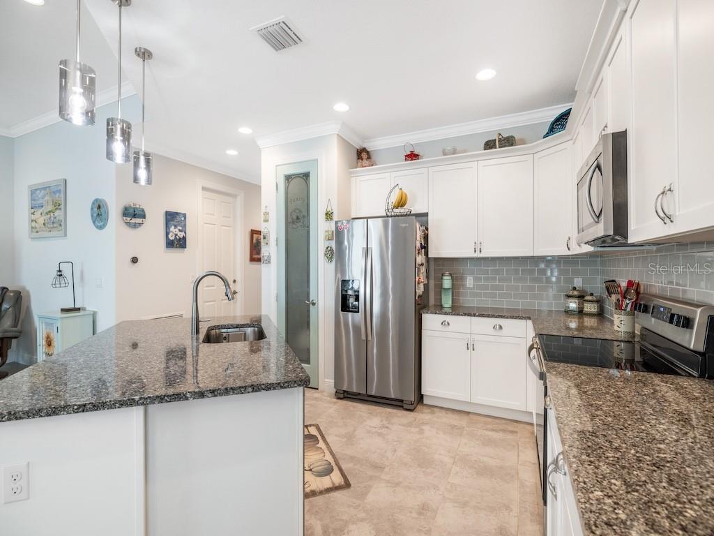 BELLA VISTA ISLES - Residential