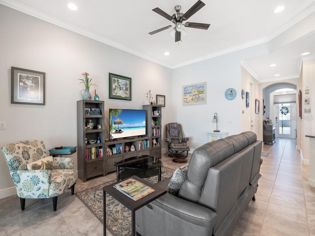 BELLA VISTA ISLES - Residential