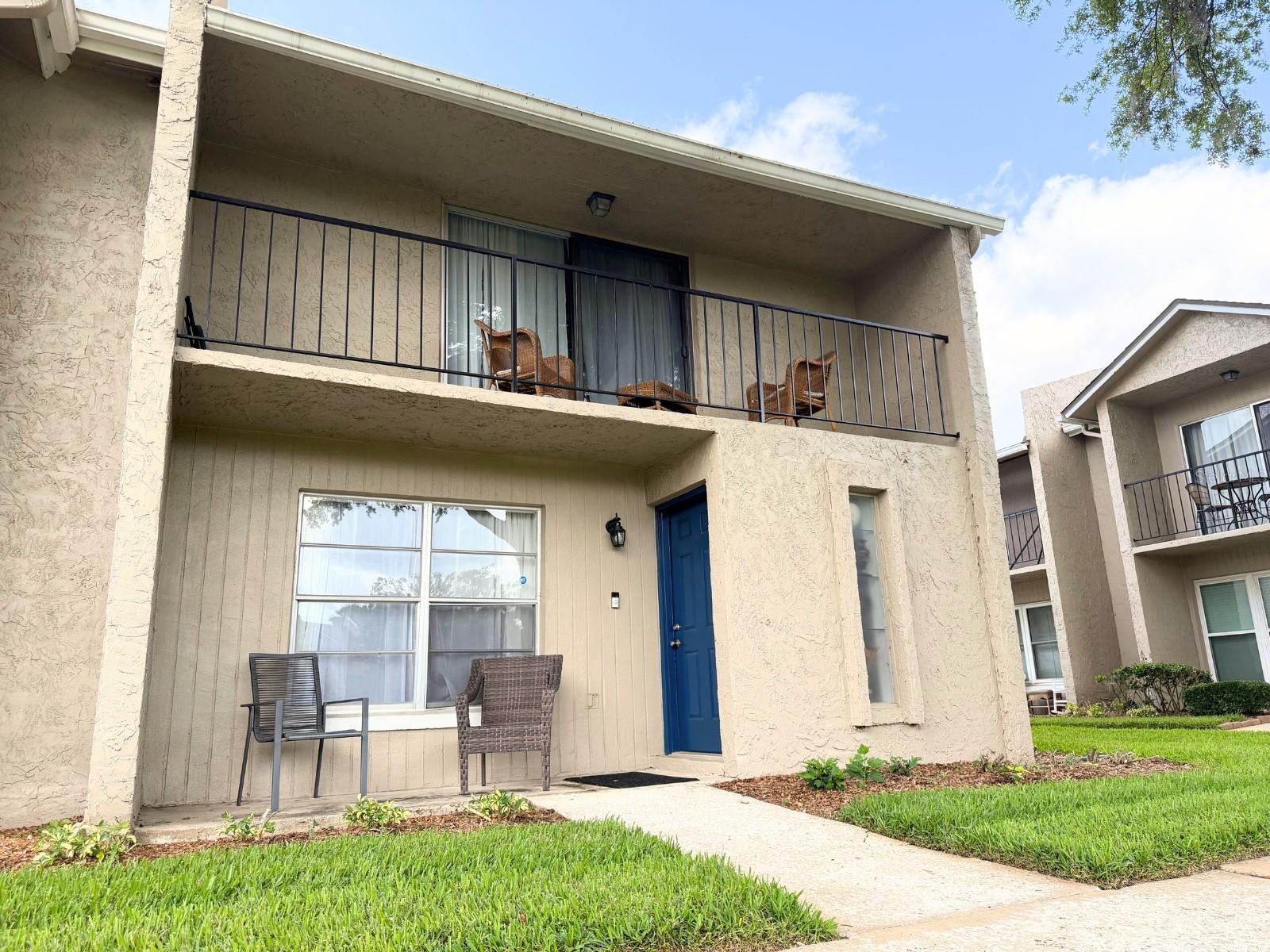 868 TOWN CIRCLE 123
