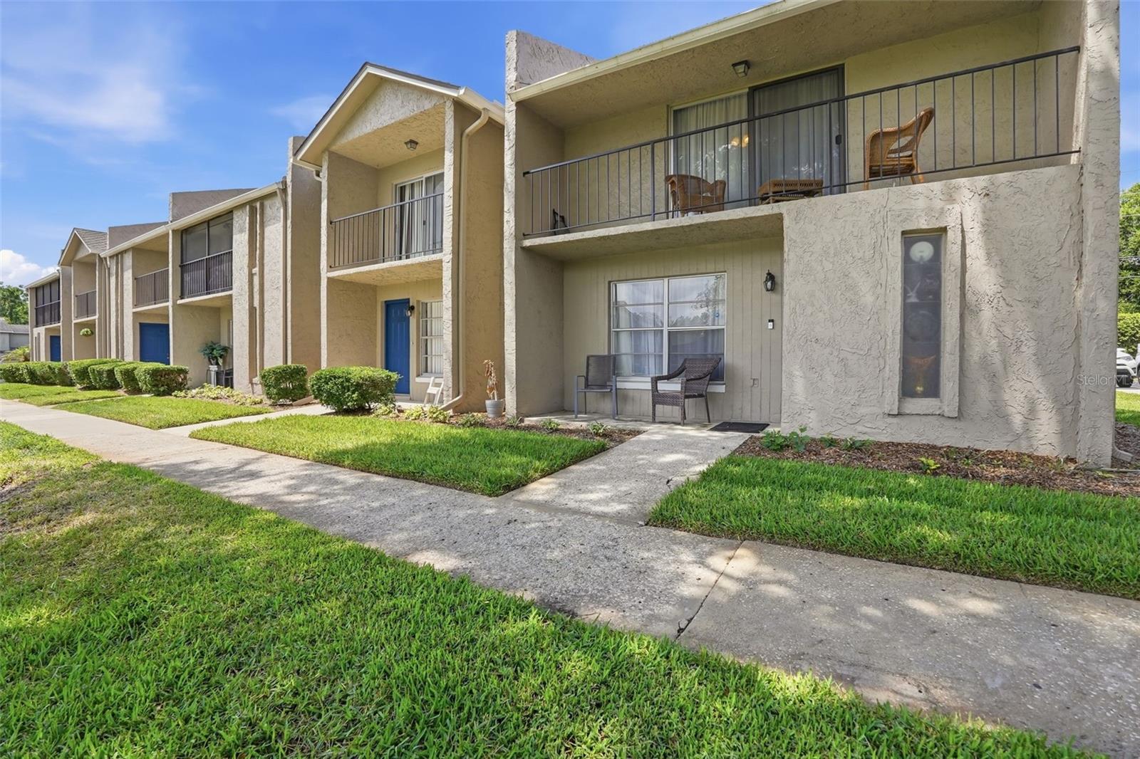 868 TOWN CIRCLE 123