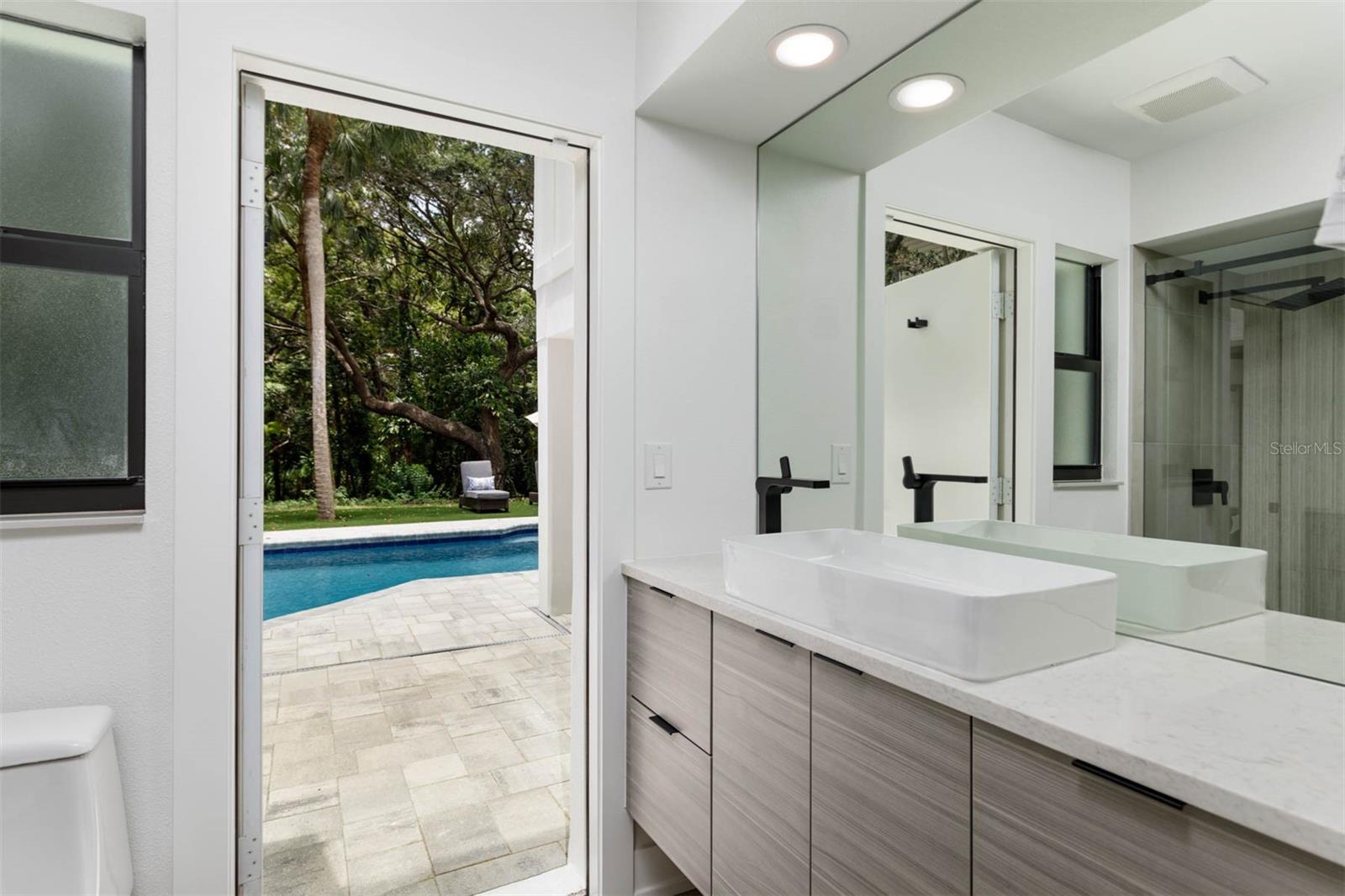 GATEHOUSE WOODS - Residential