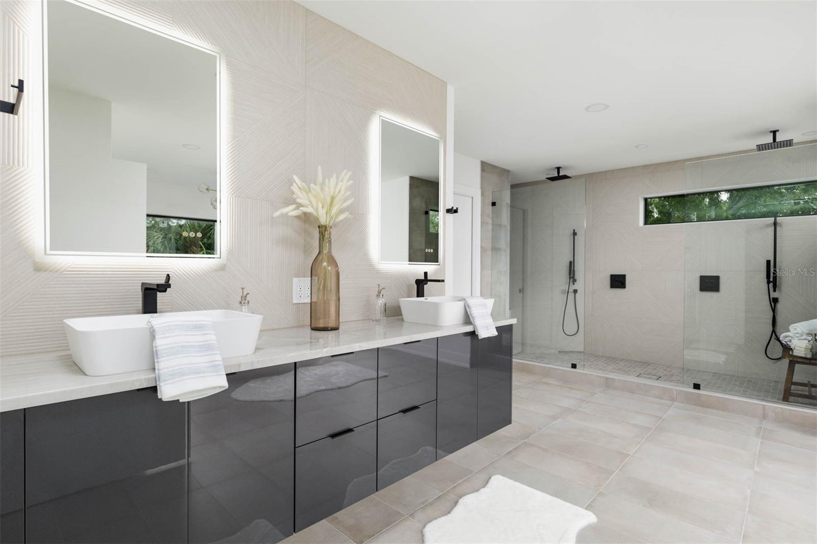 GATEHOUSE WOODS - Residential